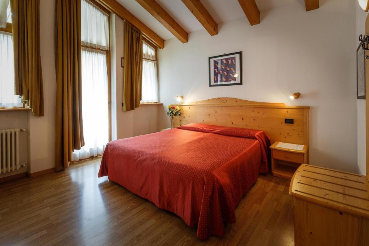 Hotel La Locanda Pinzolo Εξωτερικό φωτογραφία