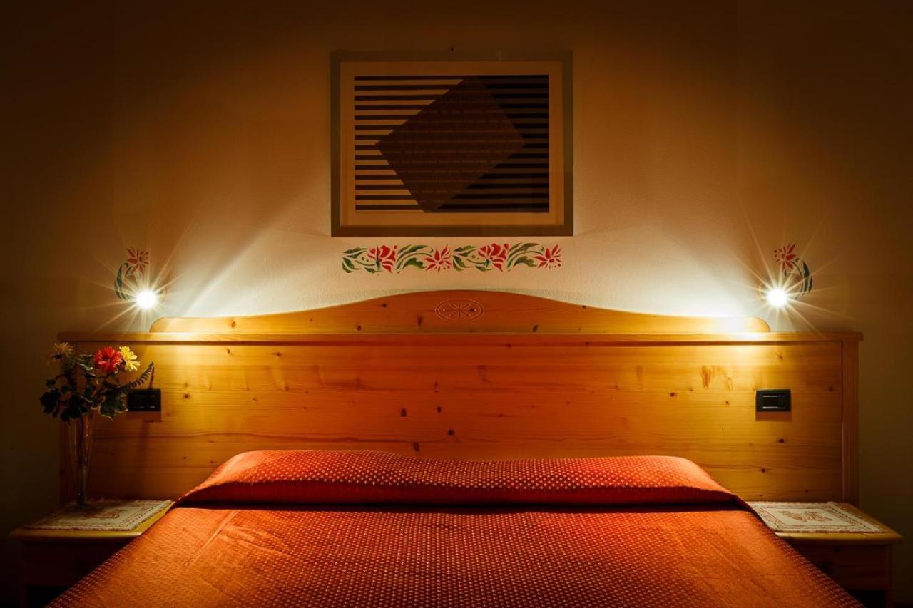 Hotel La Locanda Pinzolo Εξωτερικό φωτογραφία