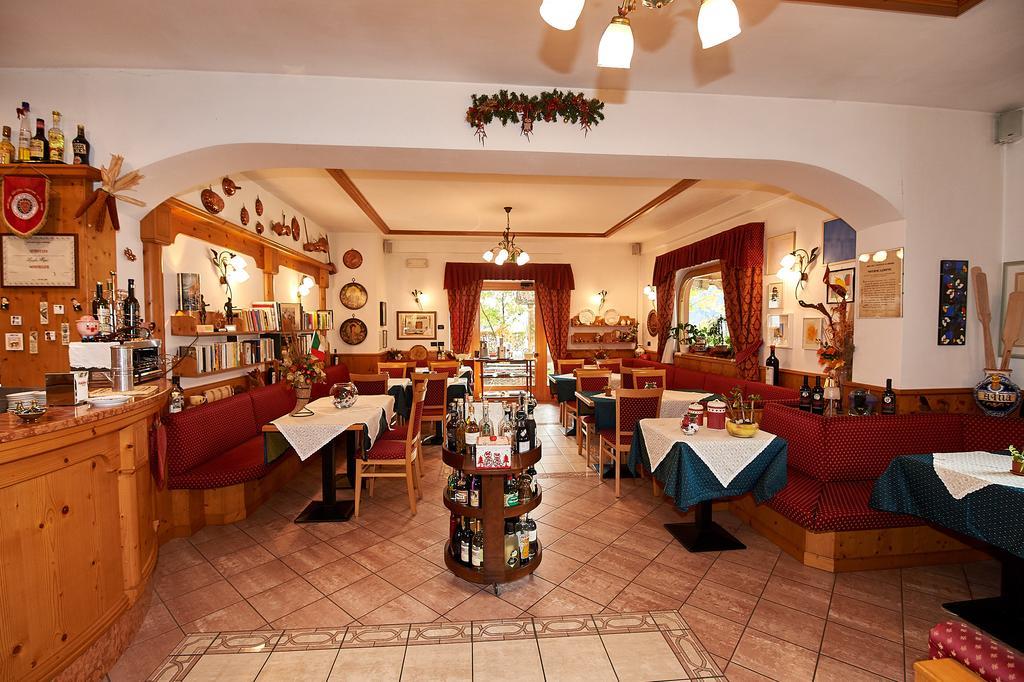 Hotel La Locanda Pinzolo Εξωτερικό φωτογραφία